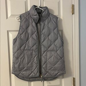 EUC J. Crew Light Gray Quilted Vest